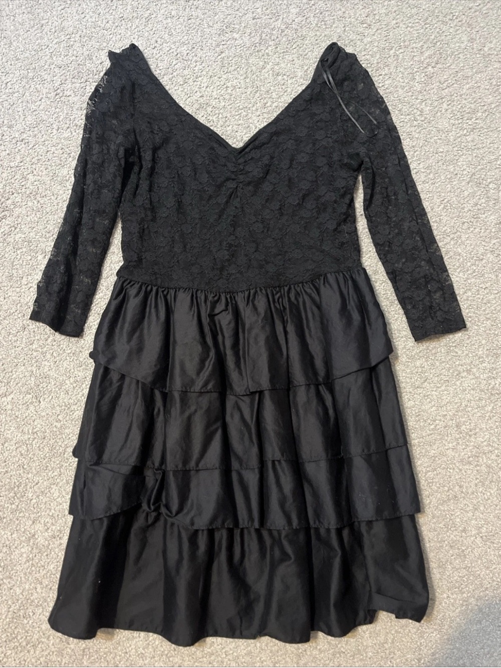 H&M Women’s Black Lace Dress Mini Dress Quarter Sleeves Size US 14